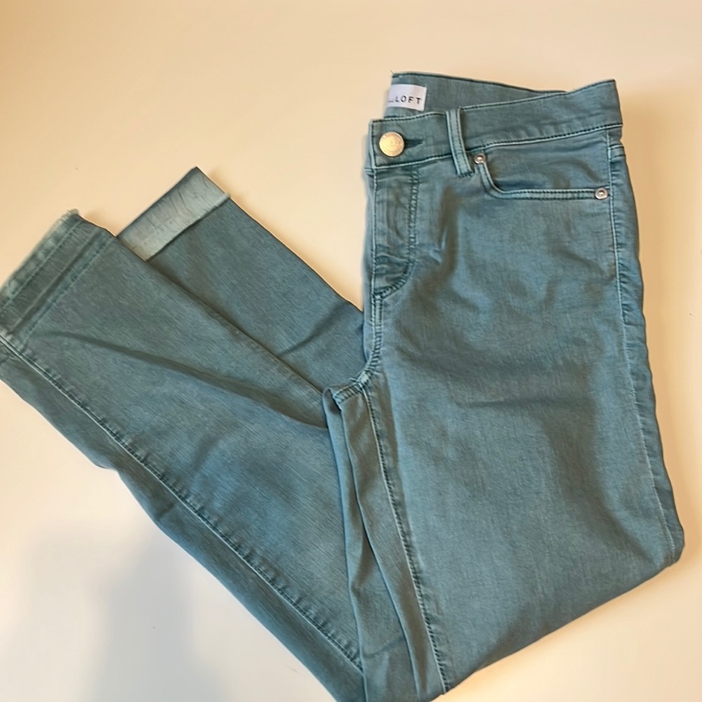 Loft Modern Skinny Crop style jeans. Size 2